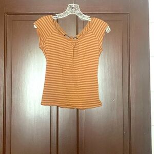 Ing open back shirt from the 2000’s fair condition